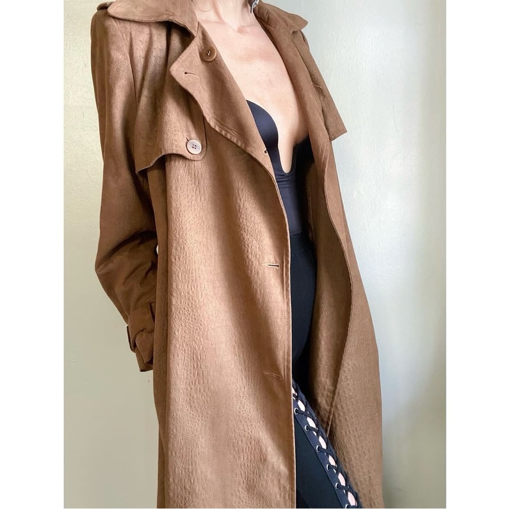 Vintage Gorgeous Long Trench Coat w/ Faint Faux Crocodile Textured Pattern - Picture 4 of 9